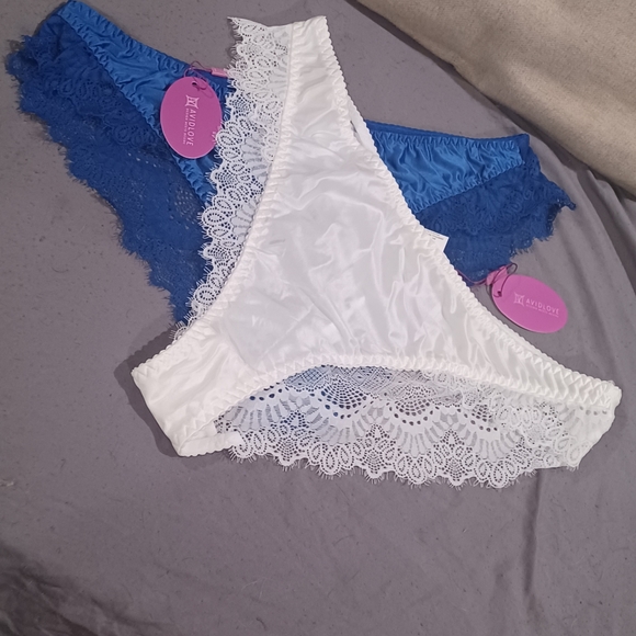 Plus size panty set - Picture 2 of 5